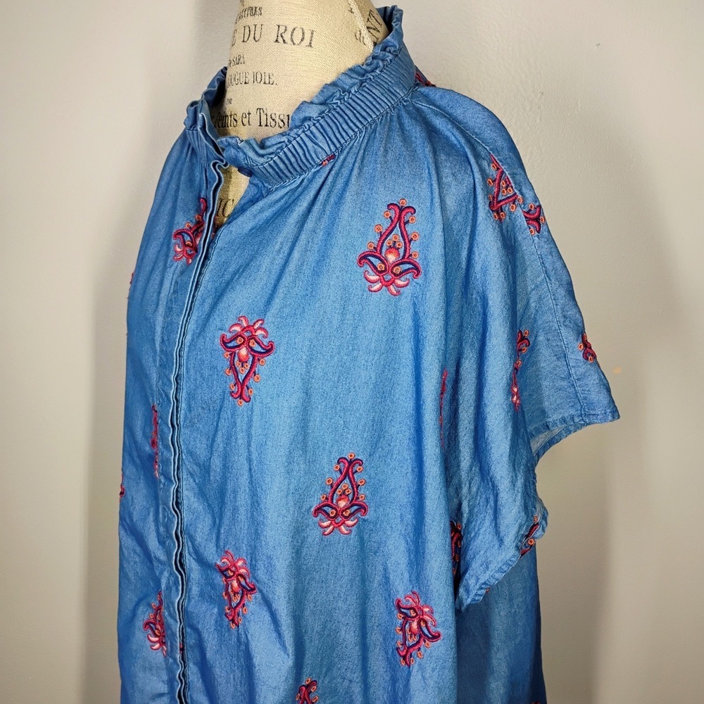 Torrid Belle Isle Embroidered Chambray Top Womens 3X Blue Ruffle Neck Boho - Picture 5 of 12